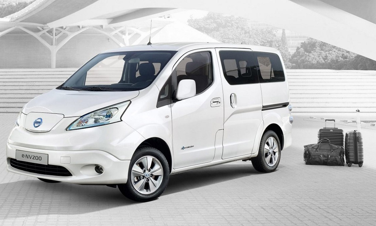 nissan env200 price